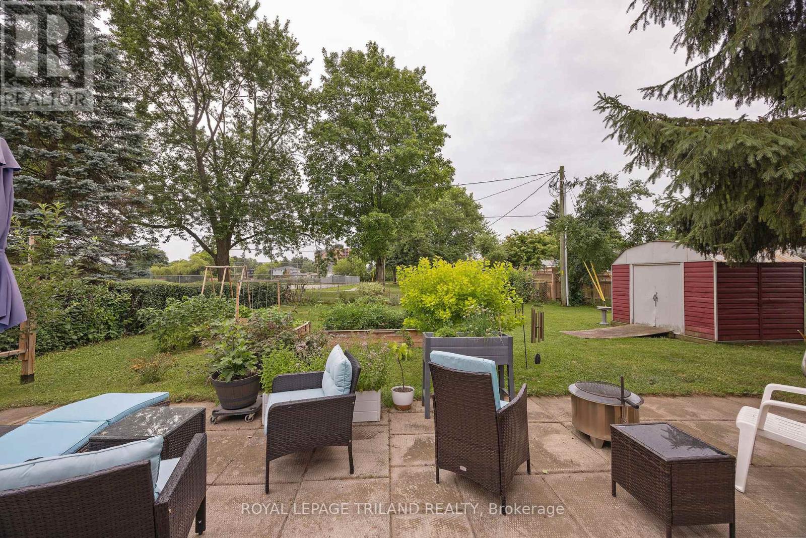 15 CONFEDERATION DRIVE - 26