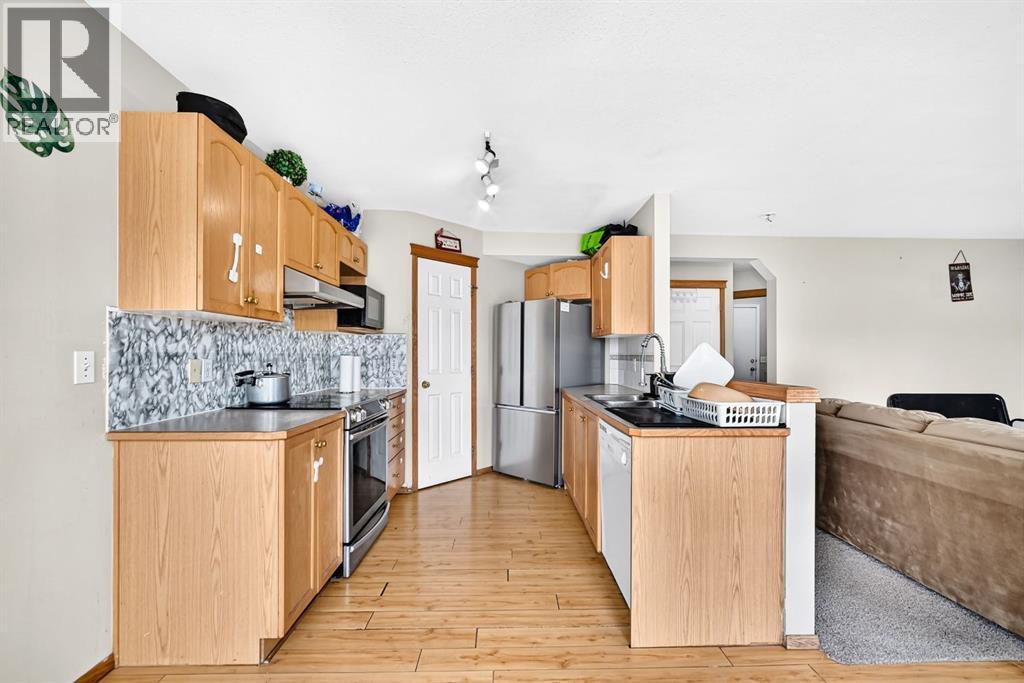 145 Martinvalley Crescent NE - 5