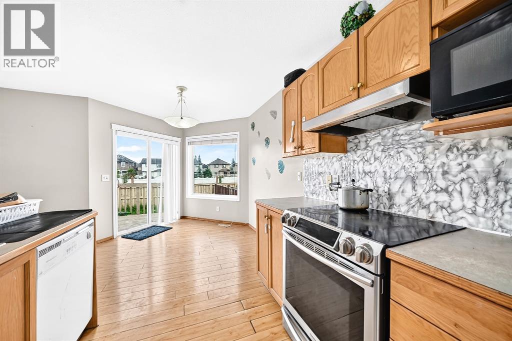145 Martinvalley Crescent NE - 8