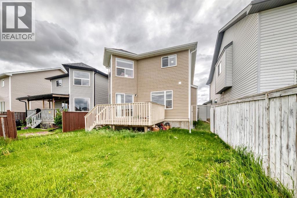 145 Martinvalley Crescent NE - 39