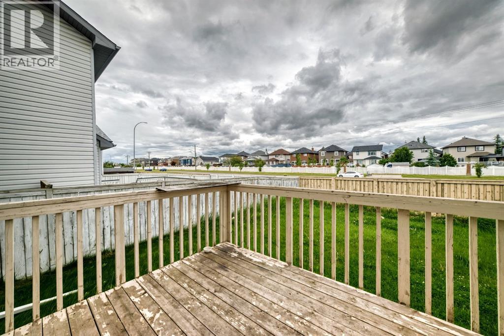 145 Martinvalley Crescent NE - 17