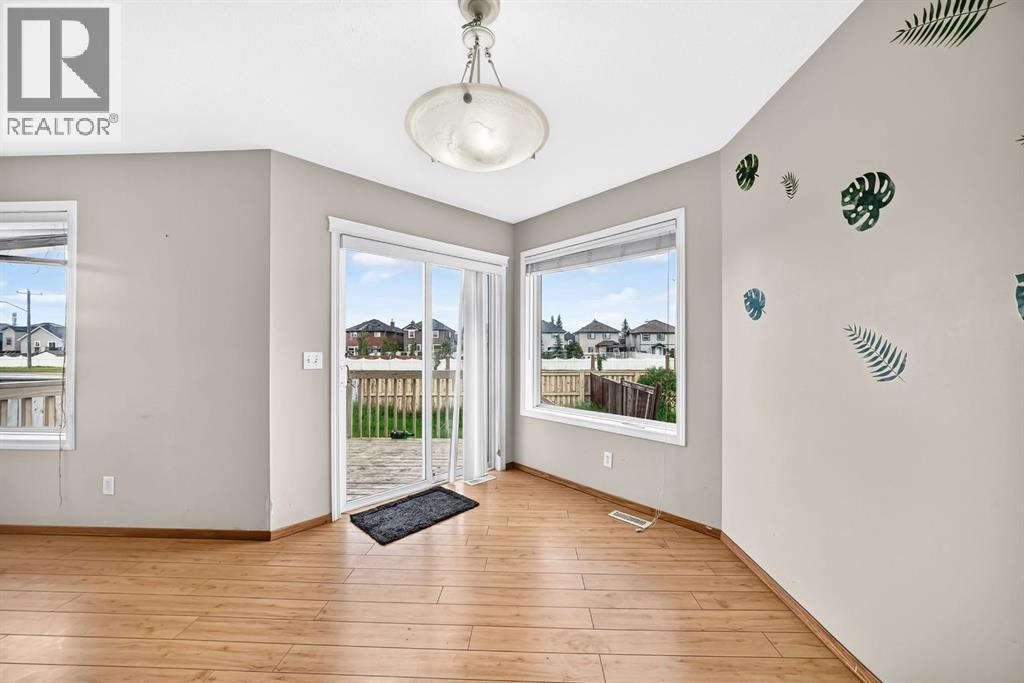 145 Martinvalley Crescent NE - 15