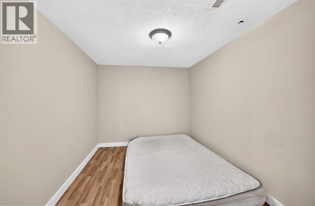 145 Martinvalley Crescent NE - 36