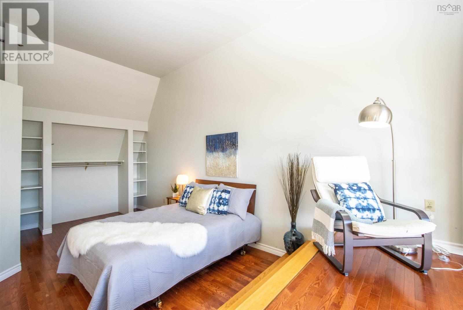 #10 2128 Brunswick Street - 17