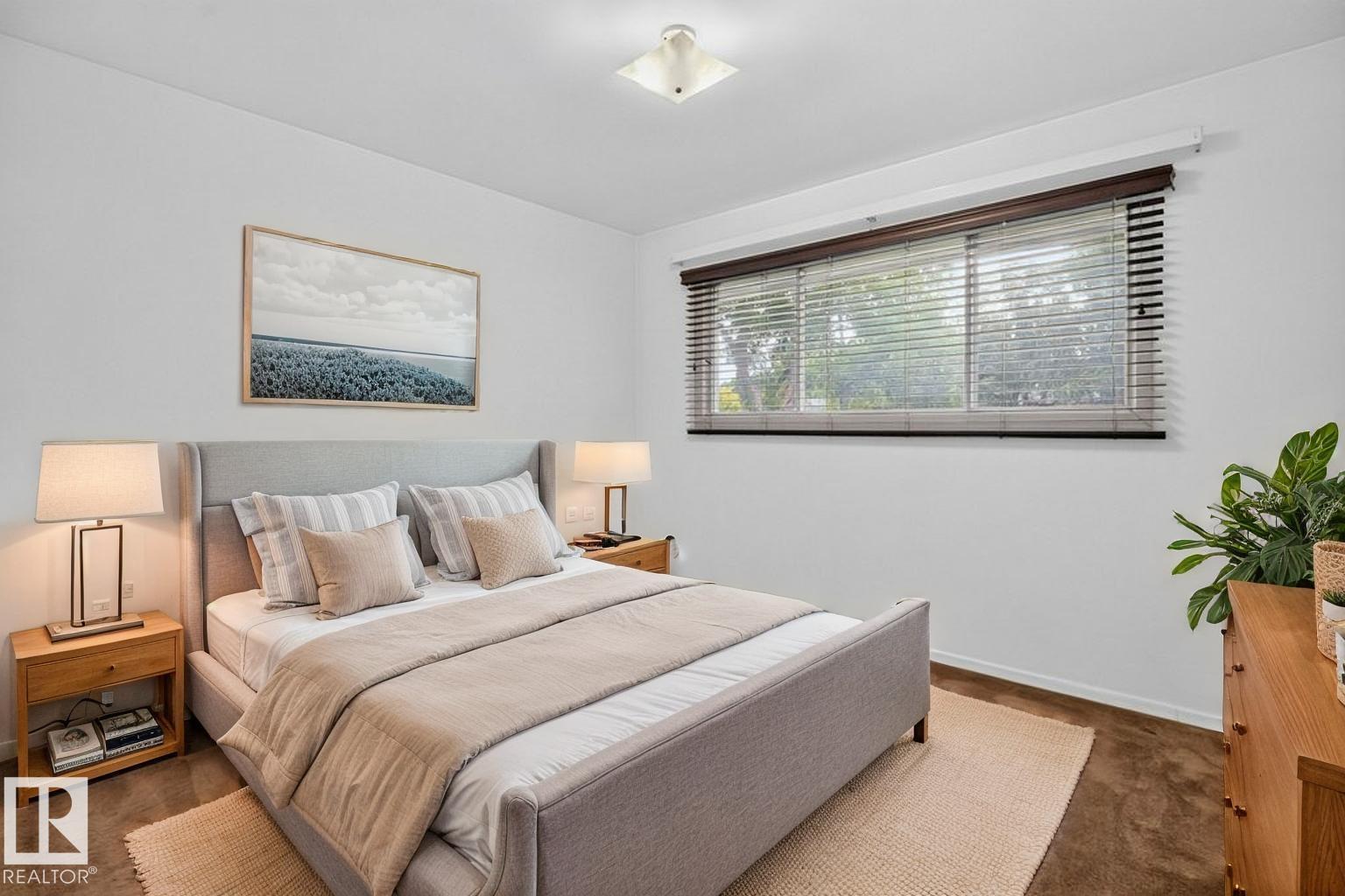 12316 129 ST NW - 15