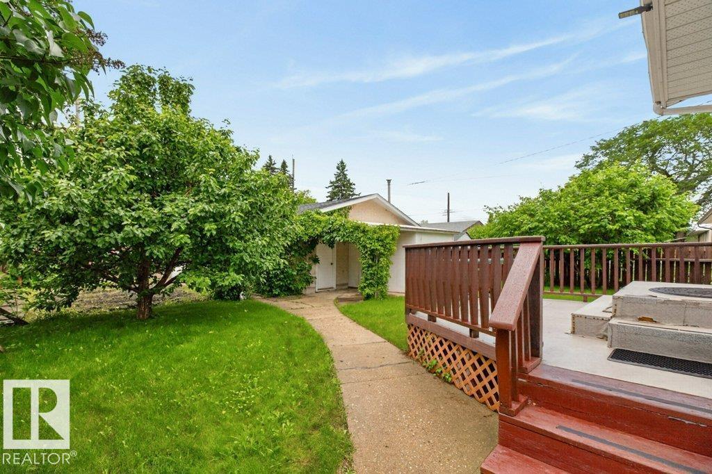 12316 129 ST NW - 32