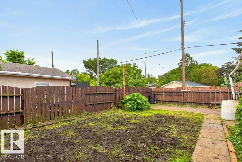 12316 129 ST NW - 35