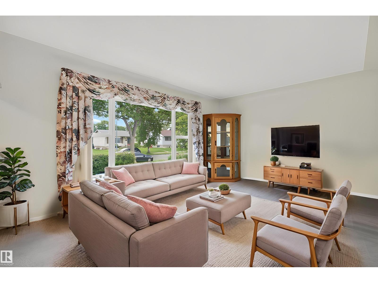 12316 129 ST NW - 6