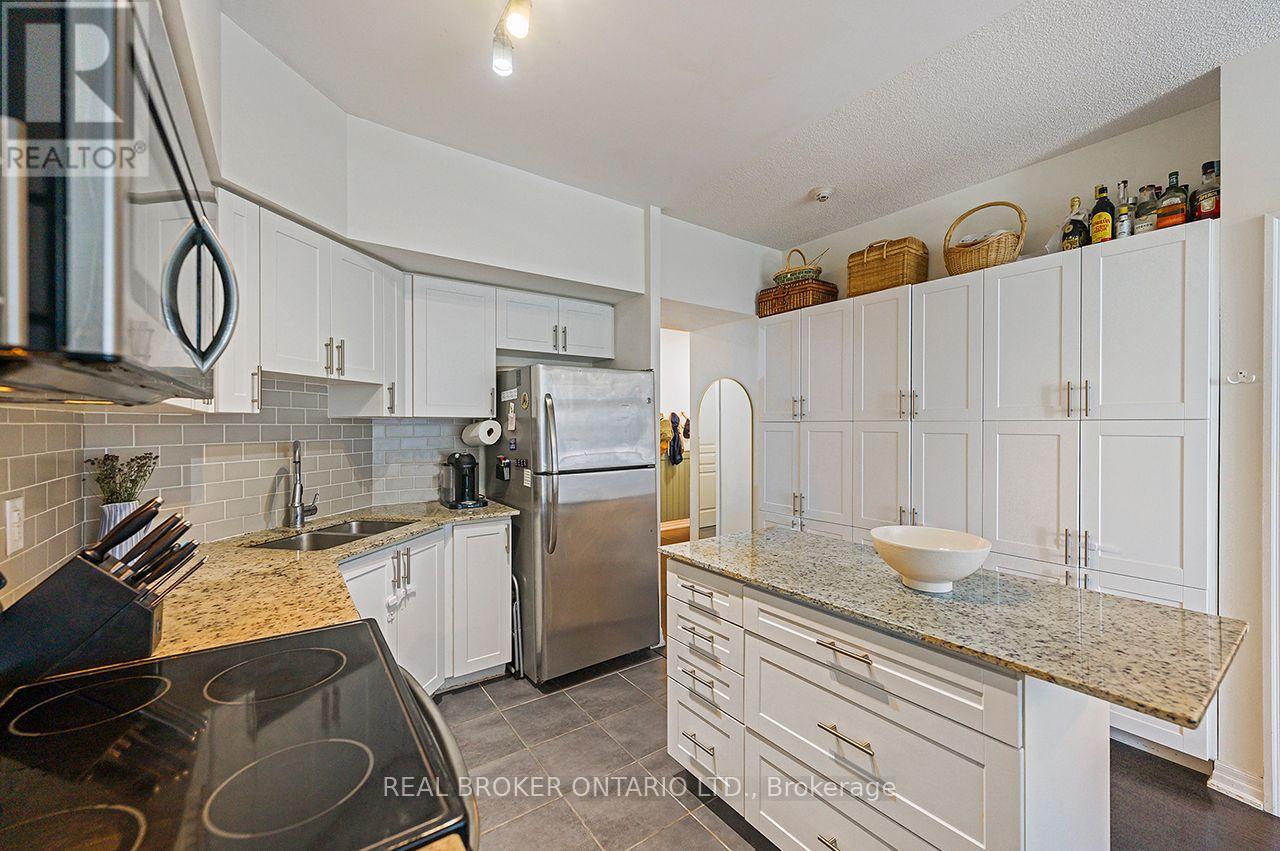 #403 1940 IRONSTONE DRIVE - 4