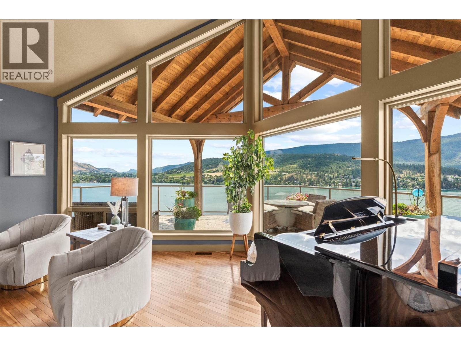 7899 Stoneridge Drive Unit# 3, Coldstream