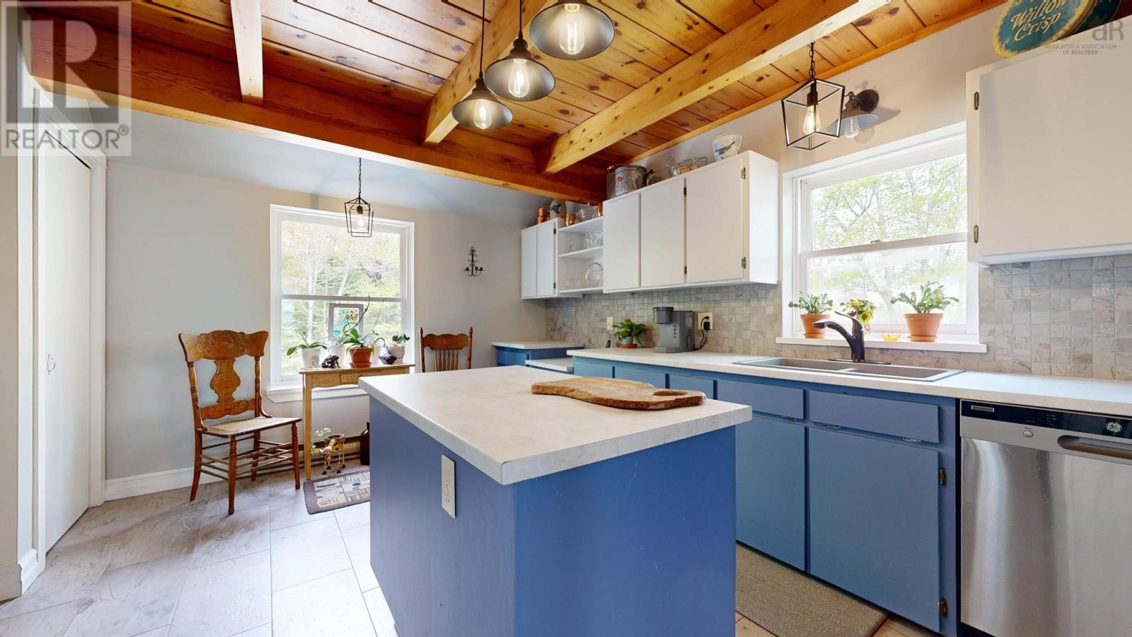 530 Methals Road - 32