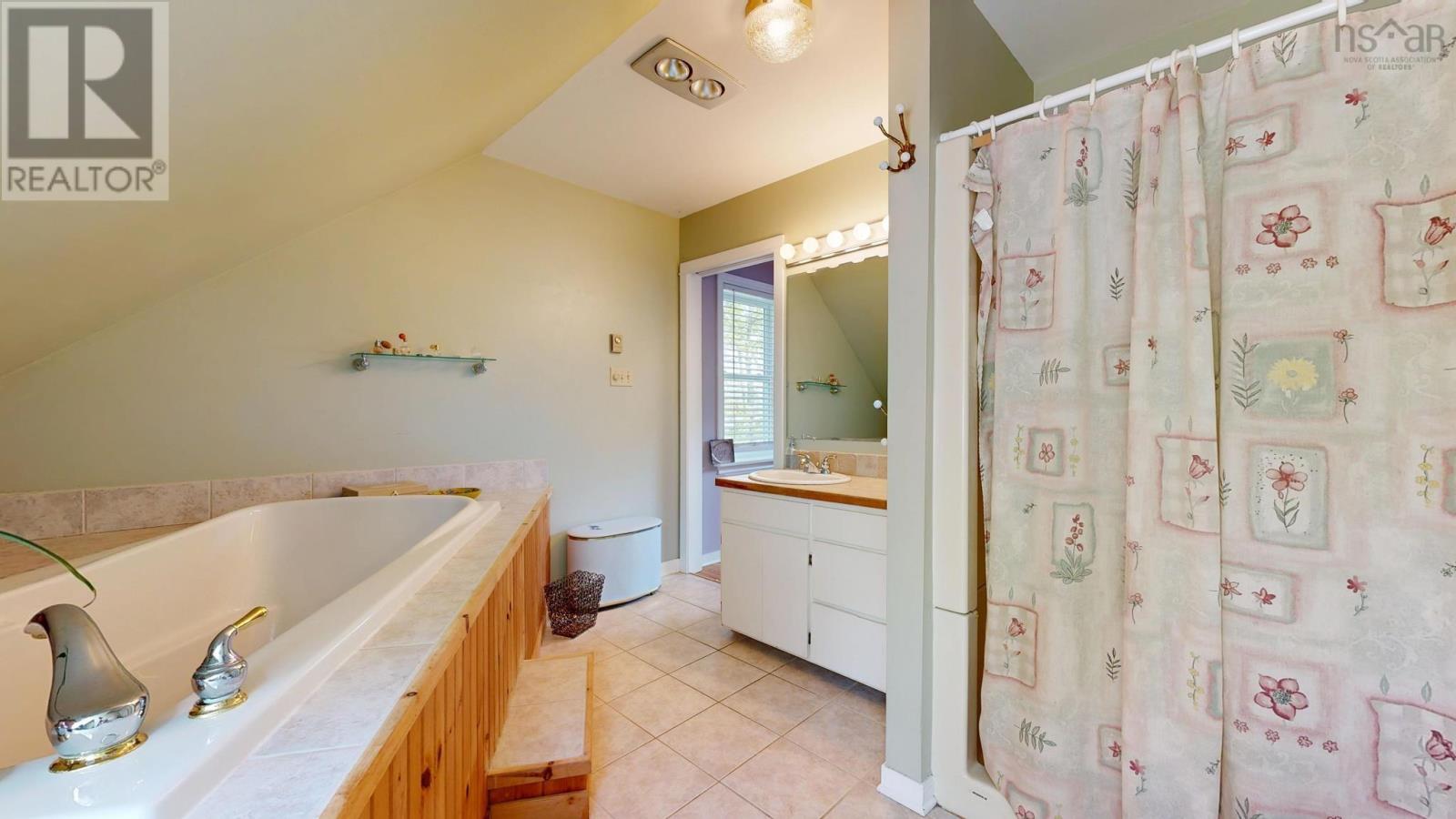 530 Methals Road - 42