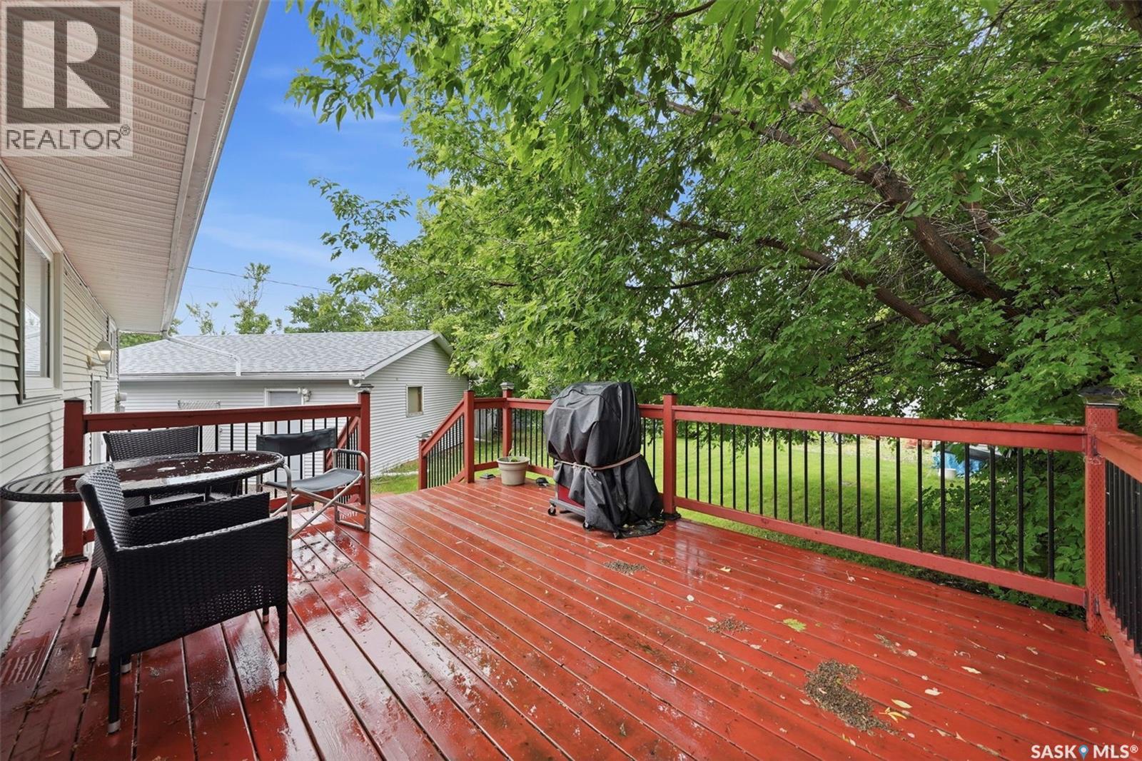 685 River STREET E - 24