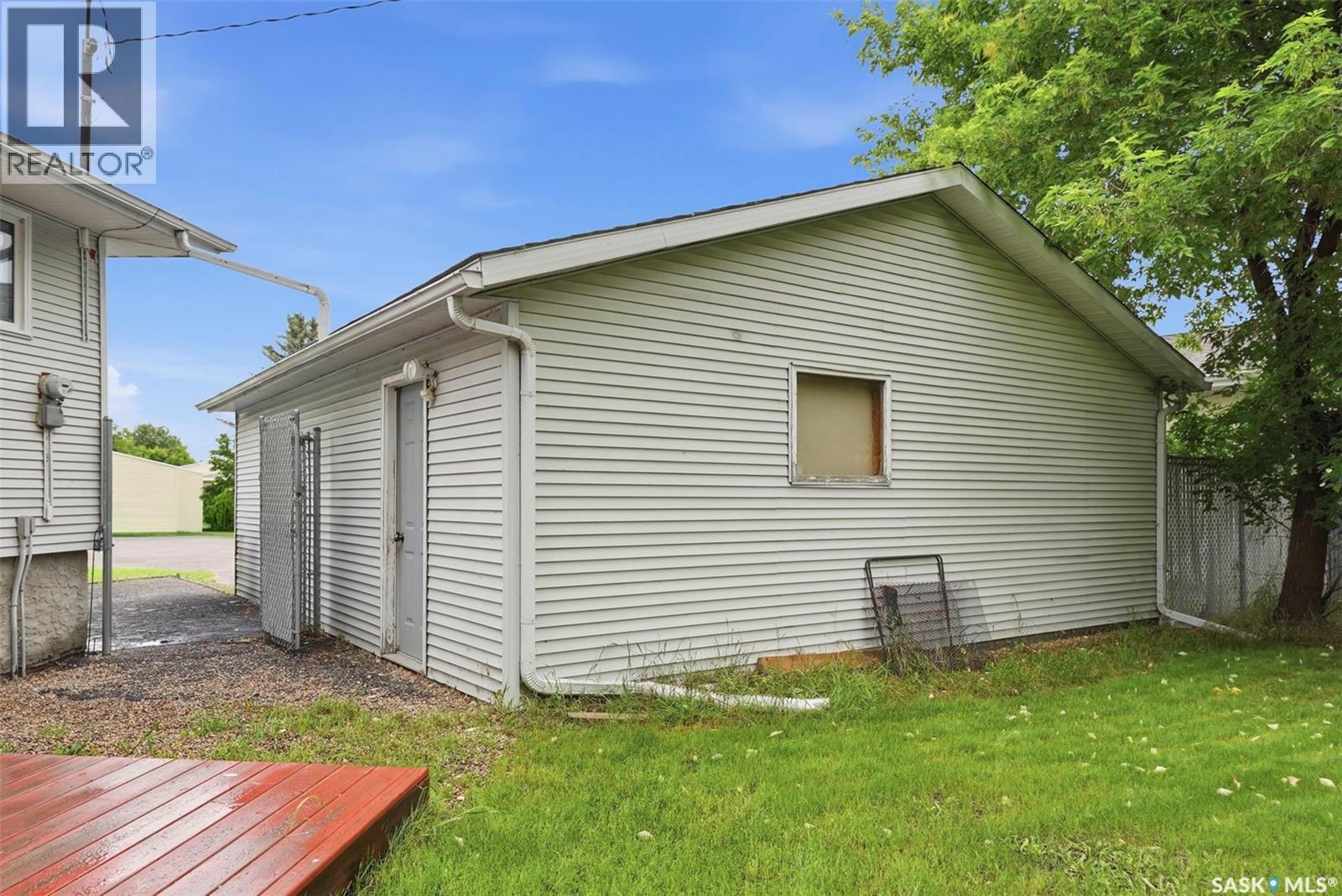 685 River STREET E - 28