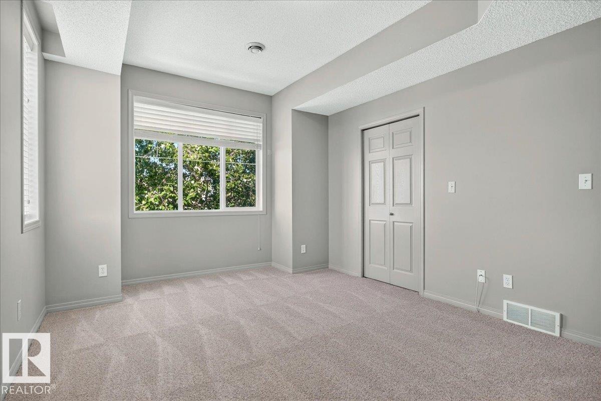 #20 4821 TERWILLEGAR CM NW - 33