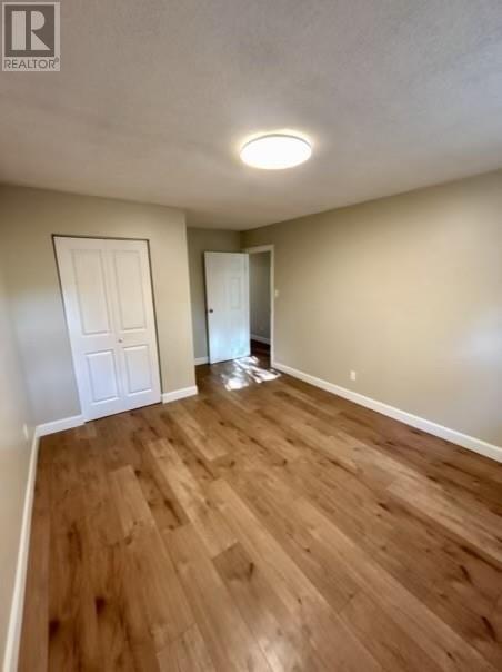 1371 Falconbridge Road - 12