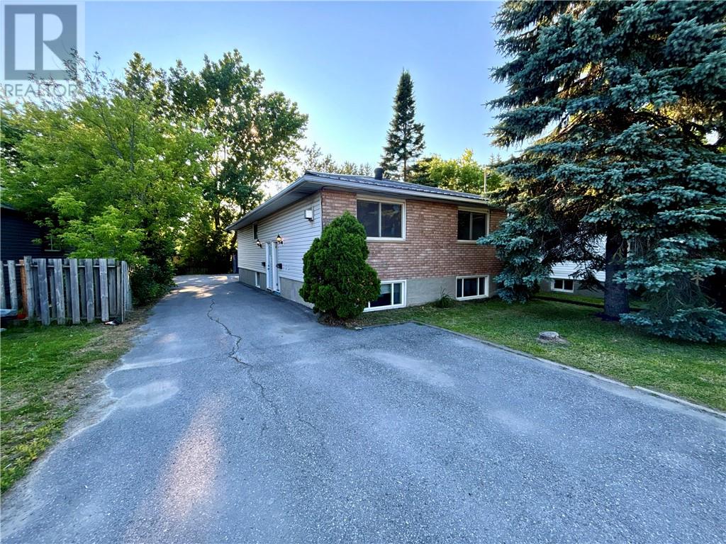 1371 Falconbridge Road - 2