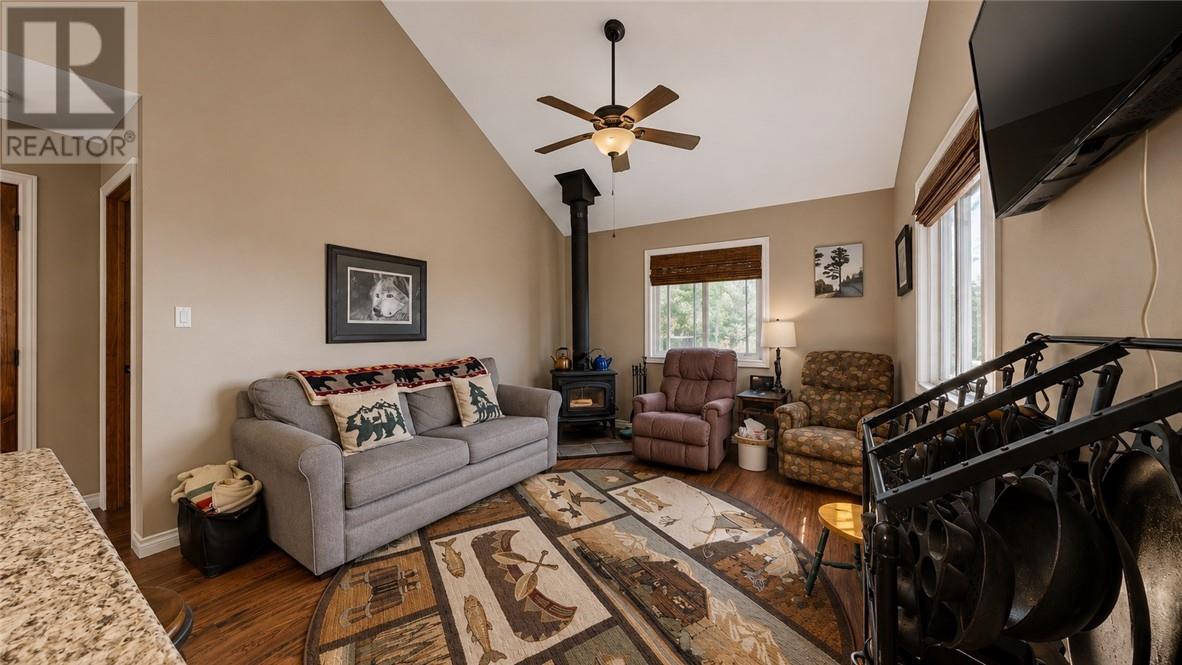 982 Lakeshore - 29