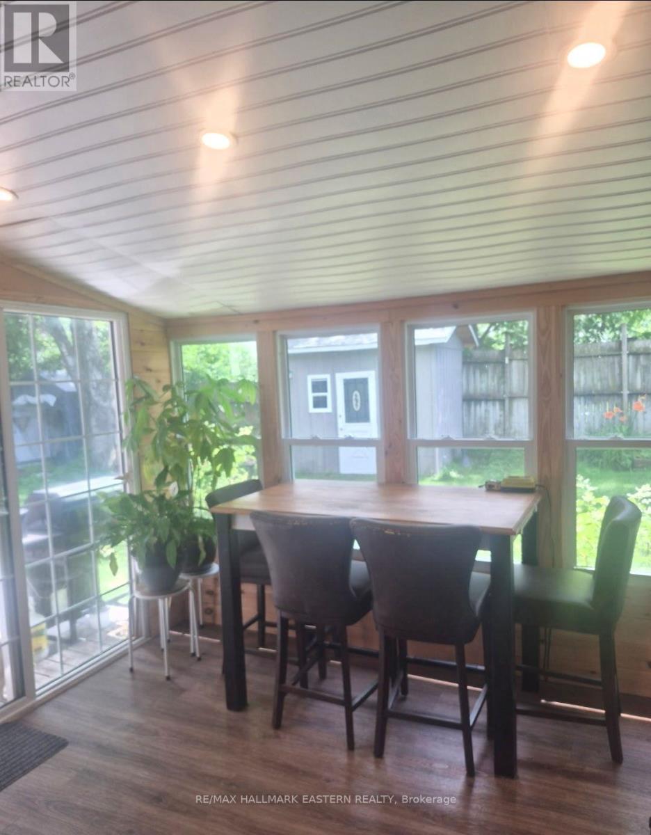 779 CHAMBERLAIN STREET - Image 11