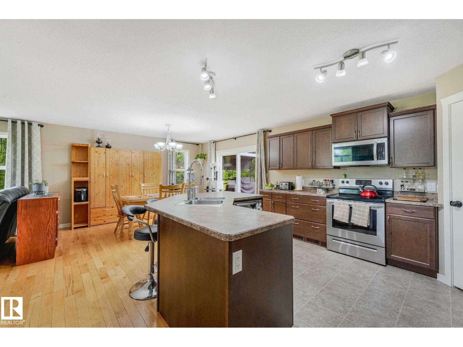 #31 56110 RGE ROAD 13 - 16