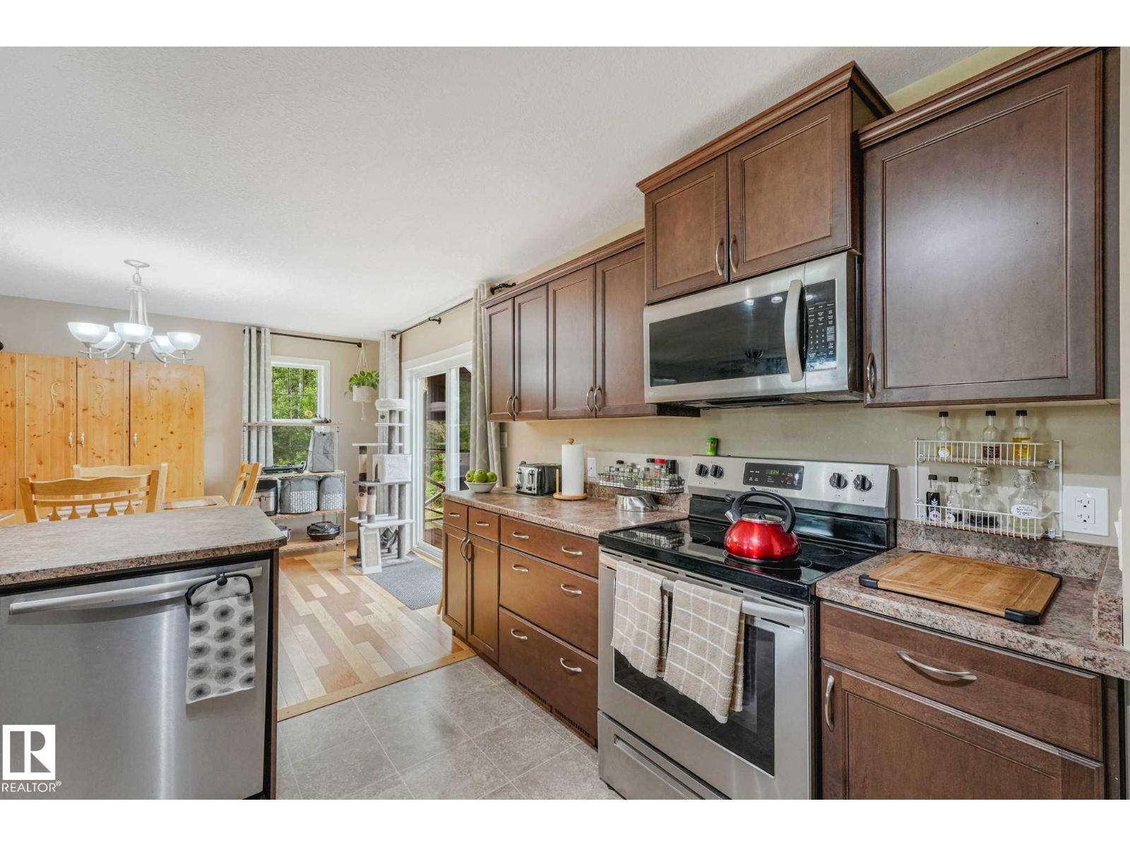 #31 56110 RGE ROAD 13 - 18