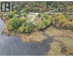 382 Riverbank Lane, photo 4