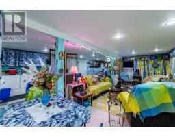 102-104 Marine Drive thumbnail 25