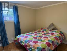 8 Davis Crescent thumbnail 8