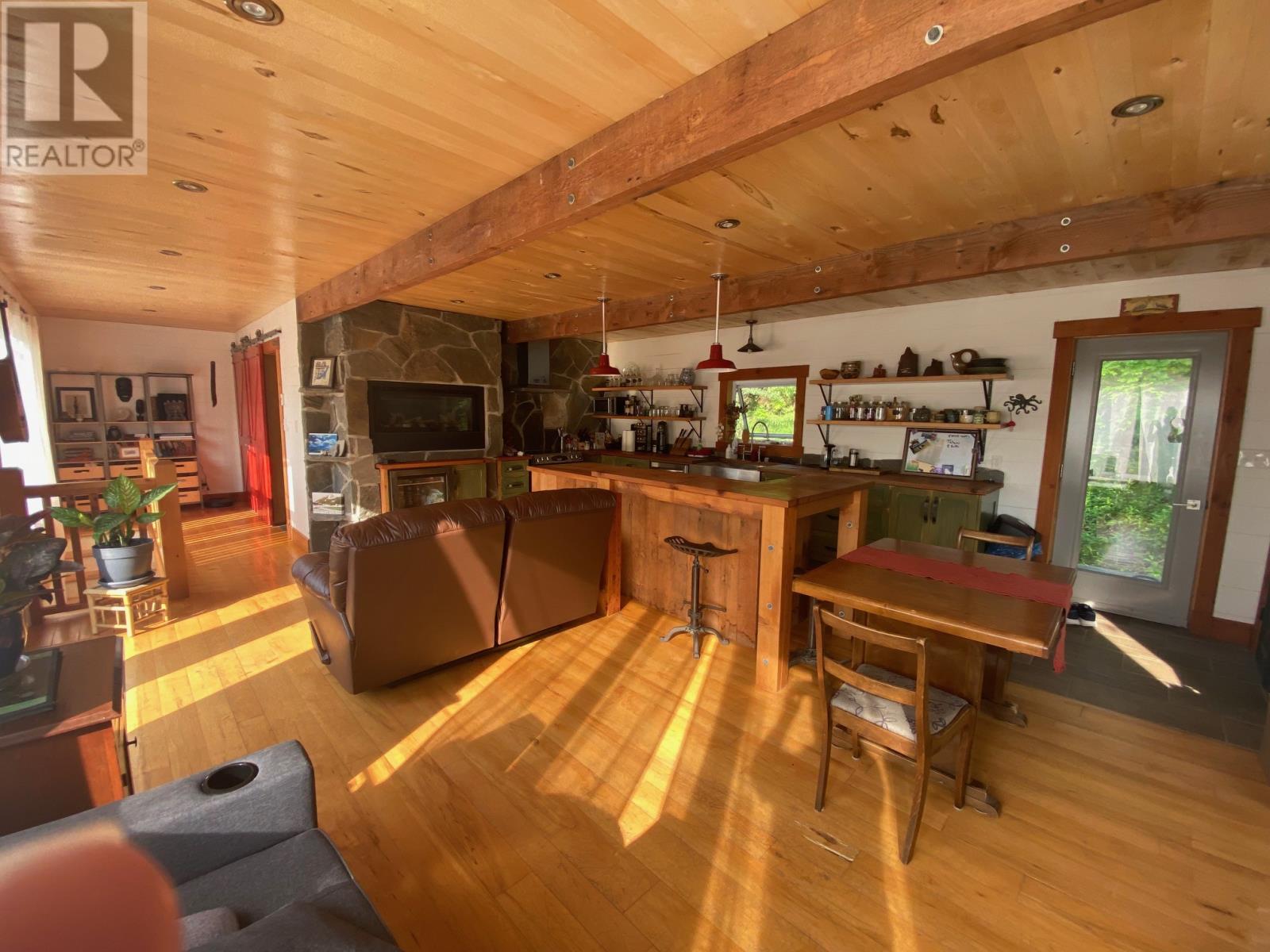 11 Brookside Avenue - 10