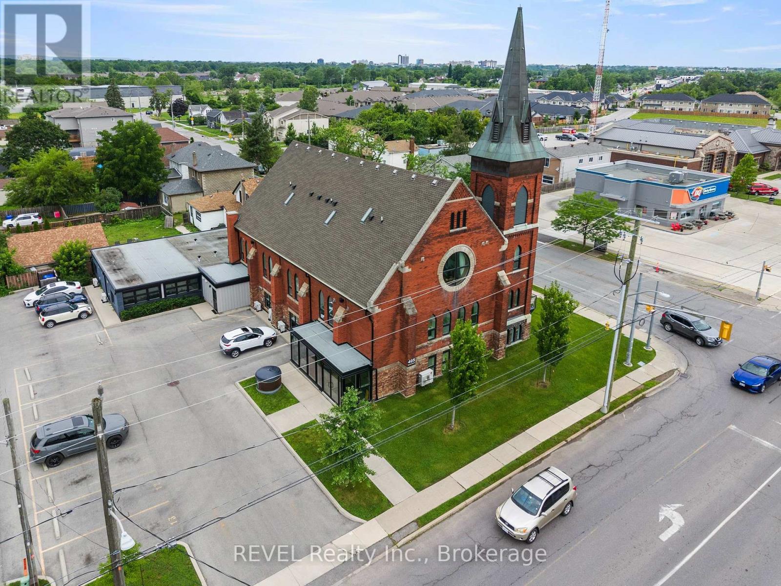 #3 405 MERRITT STREET - 3