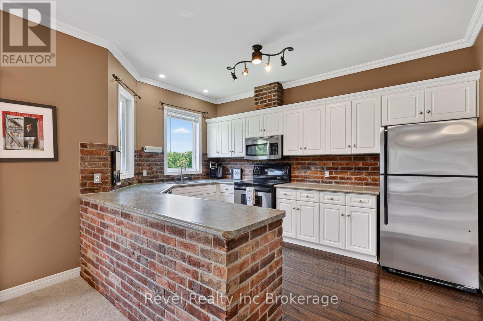 125 FERGUSON DRIVE - 20