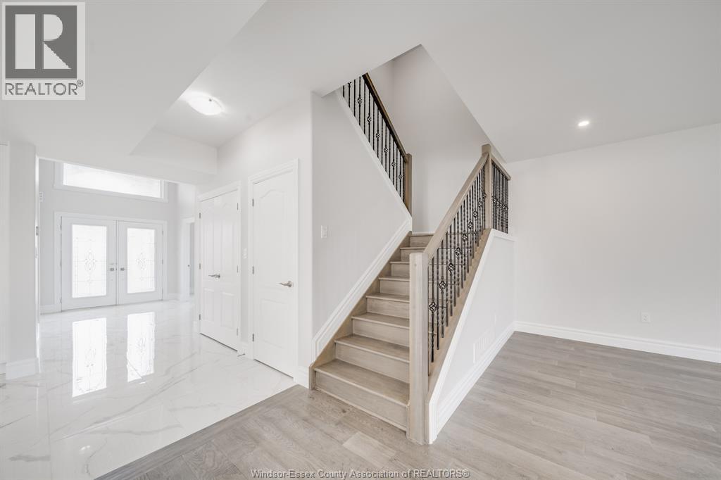 56 NOBLE COURT - 12