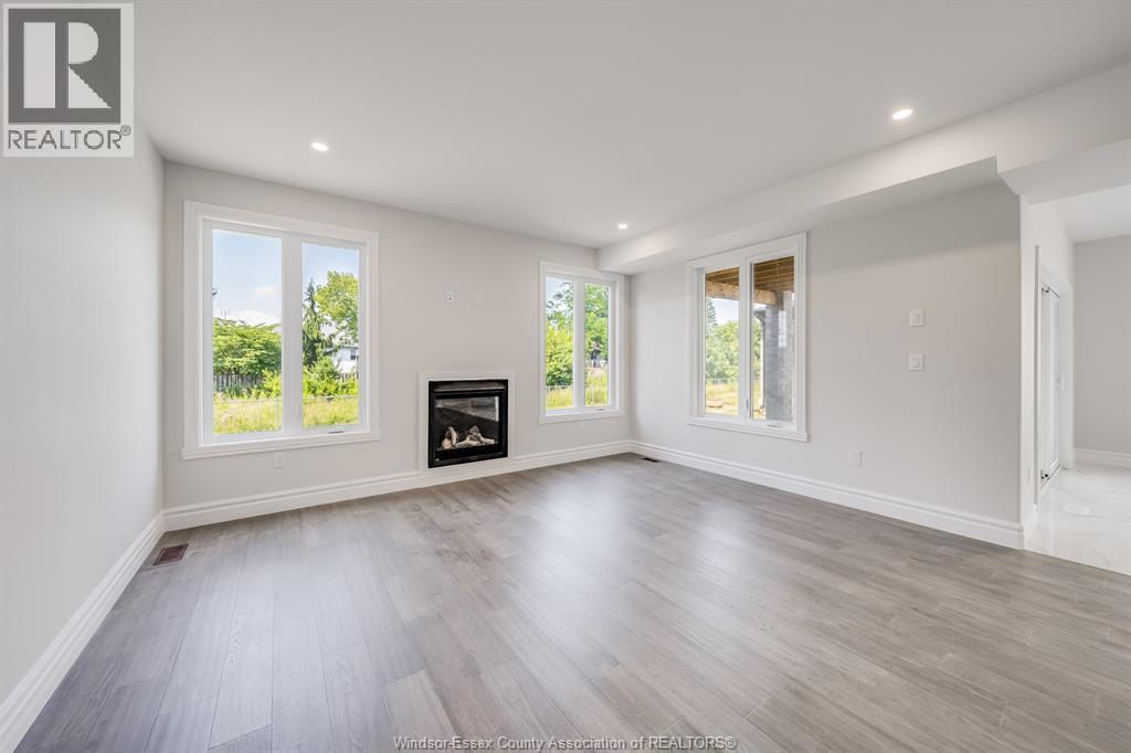 56 NOBLE COURT - 9