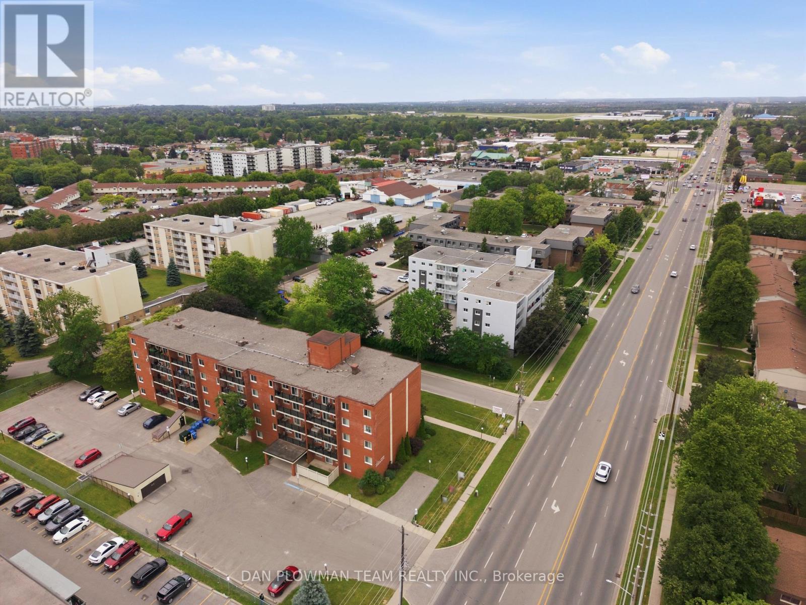 #204 131 TAUNTON ROAD E - 43