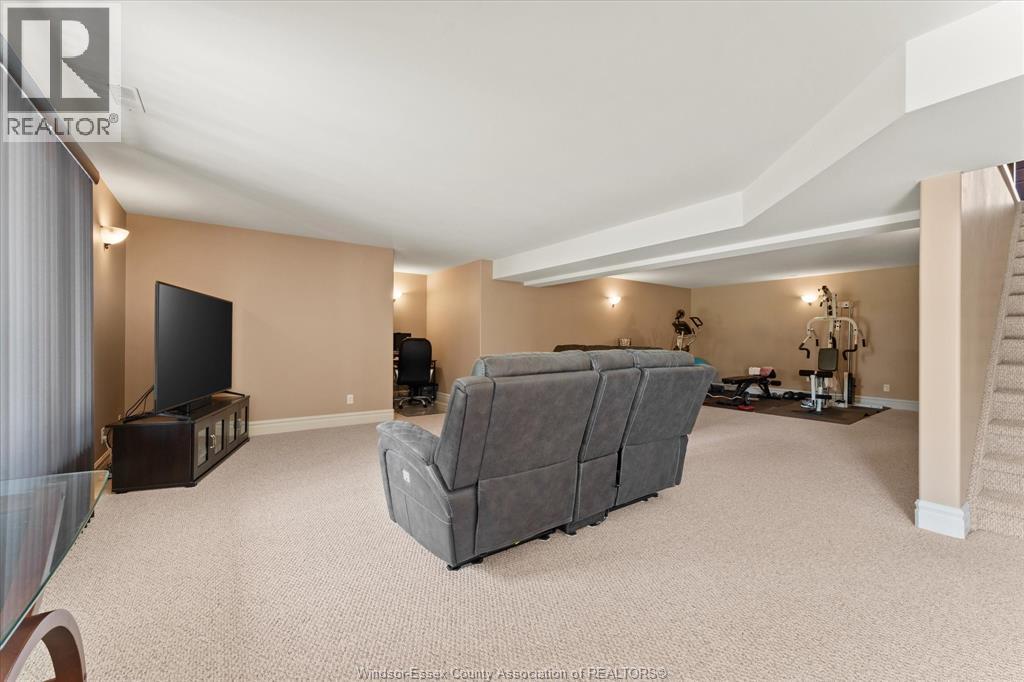 402 COUNTY RD 34 West - 24