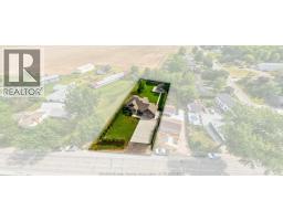 402 County Rd 34 West, North Ridge, ON N8M2X5 Photo 47