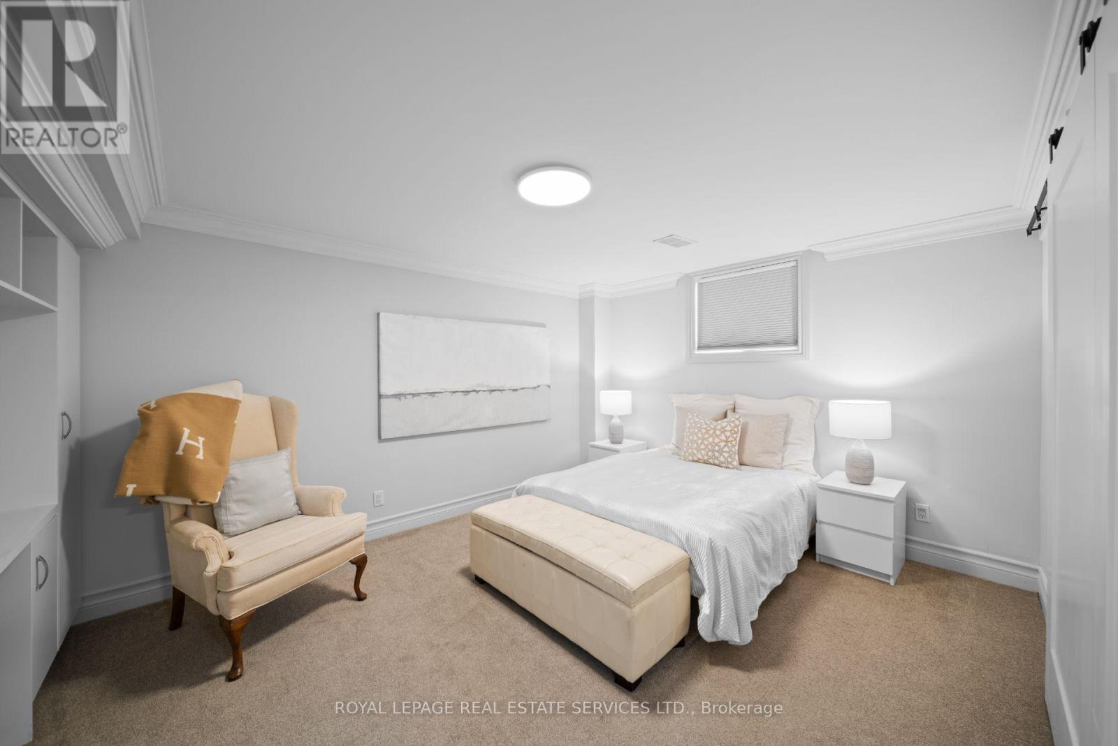 1592 ISLINGTON AVENUE - 37