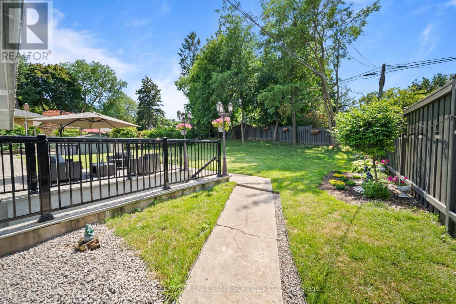 1592 ISLINGTON AVENUE - 42