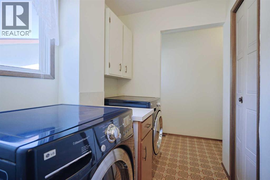 6019 Dalcastle Crescent NW — photo 15