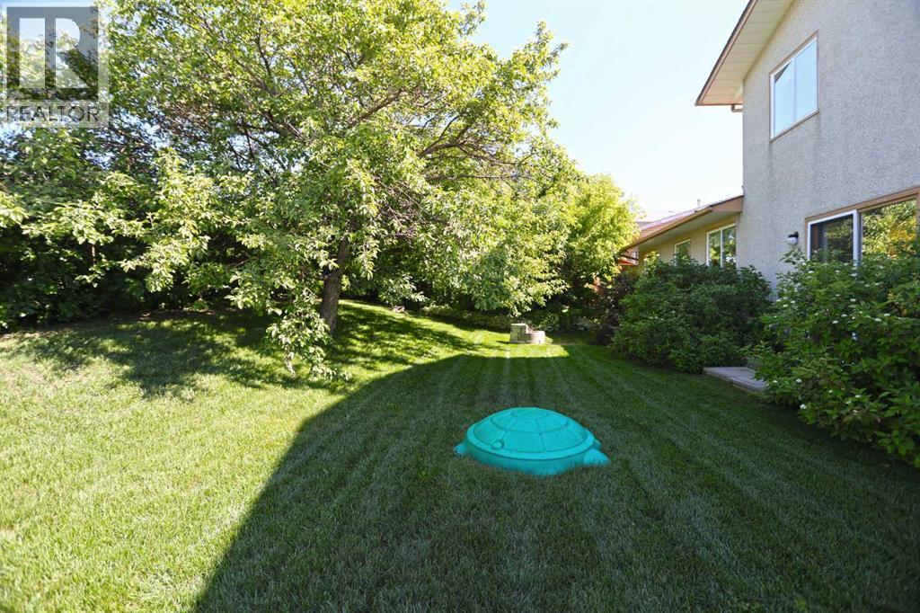 6019 Dalcastle Crescent NW — photo 29