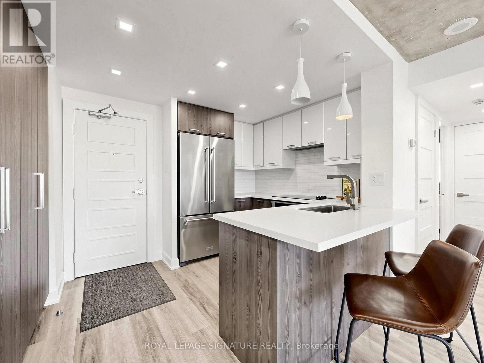 #1603 705 KING STREET W - 14