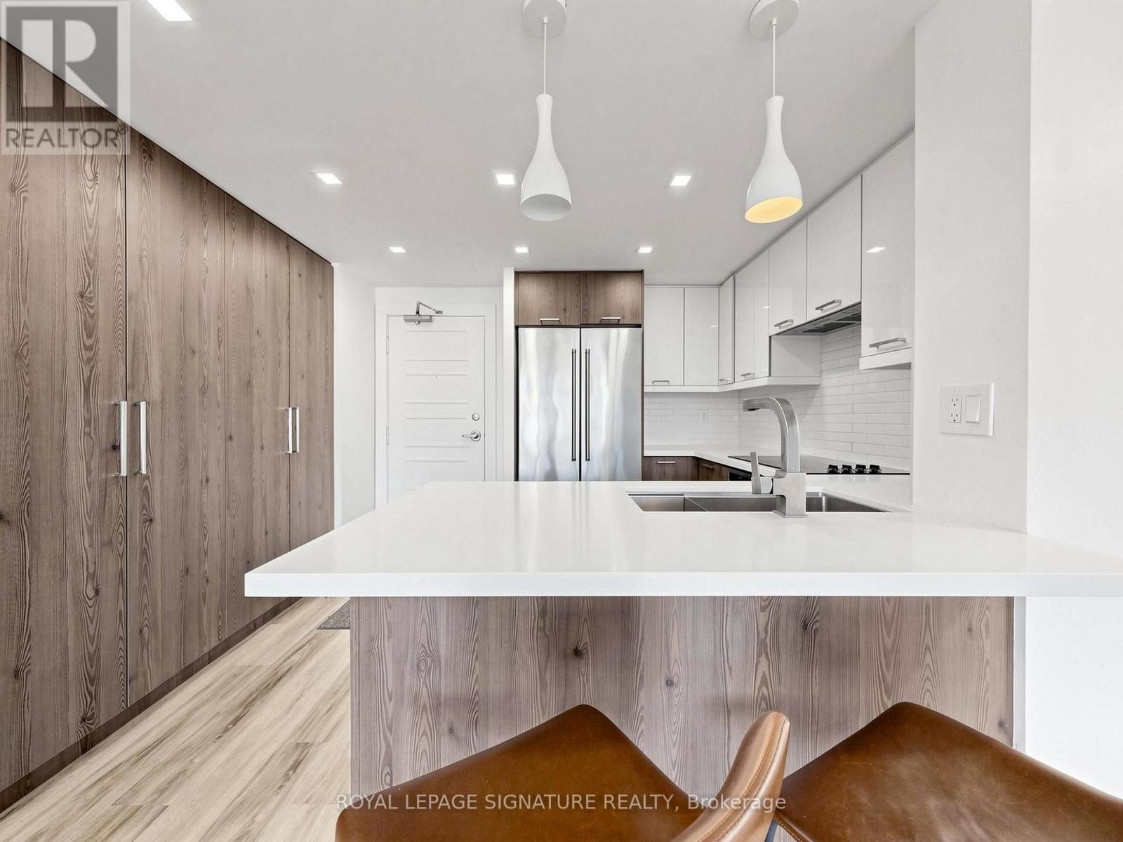 #1603 705 KING STREET W - 16