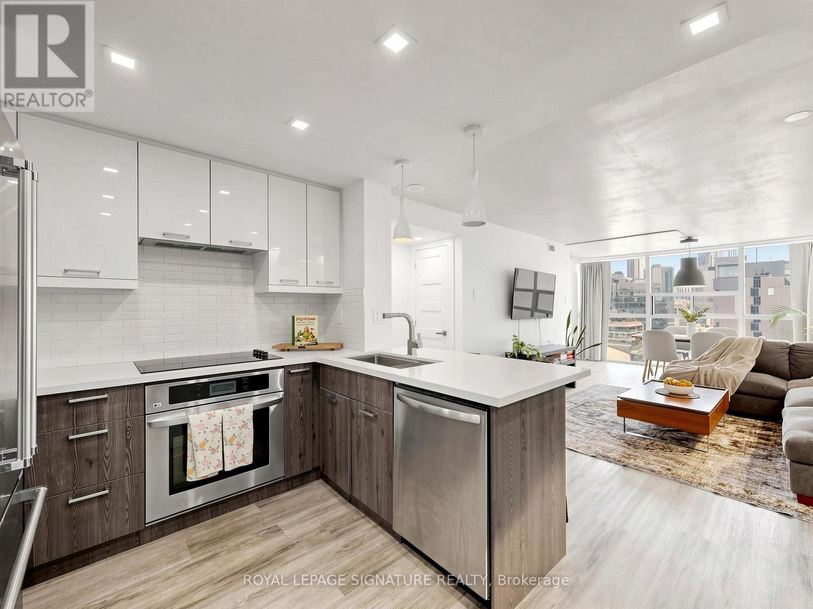 #1603 705 KING STREET W - 18