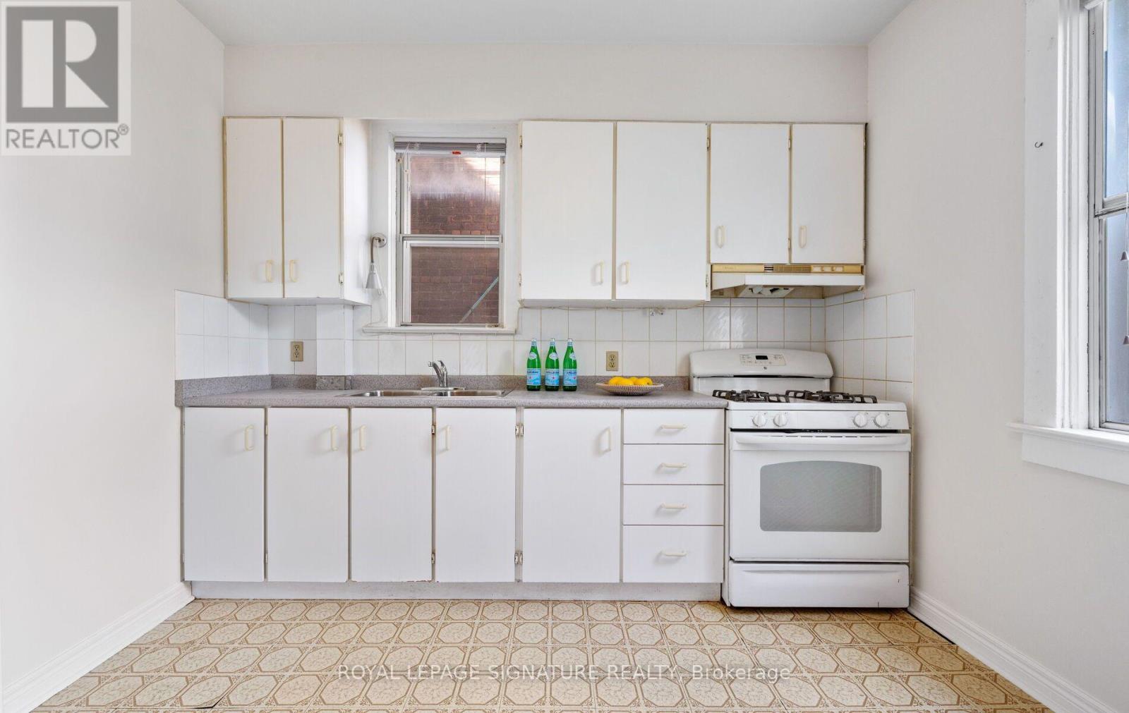 222 MELITA AVENUE - Image 12