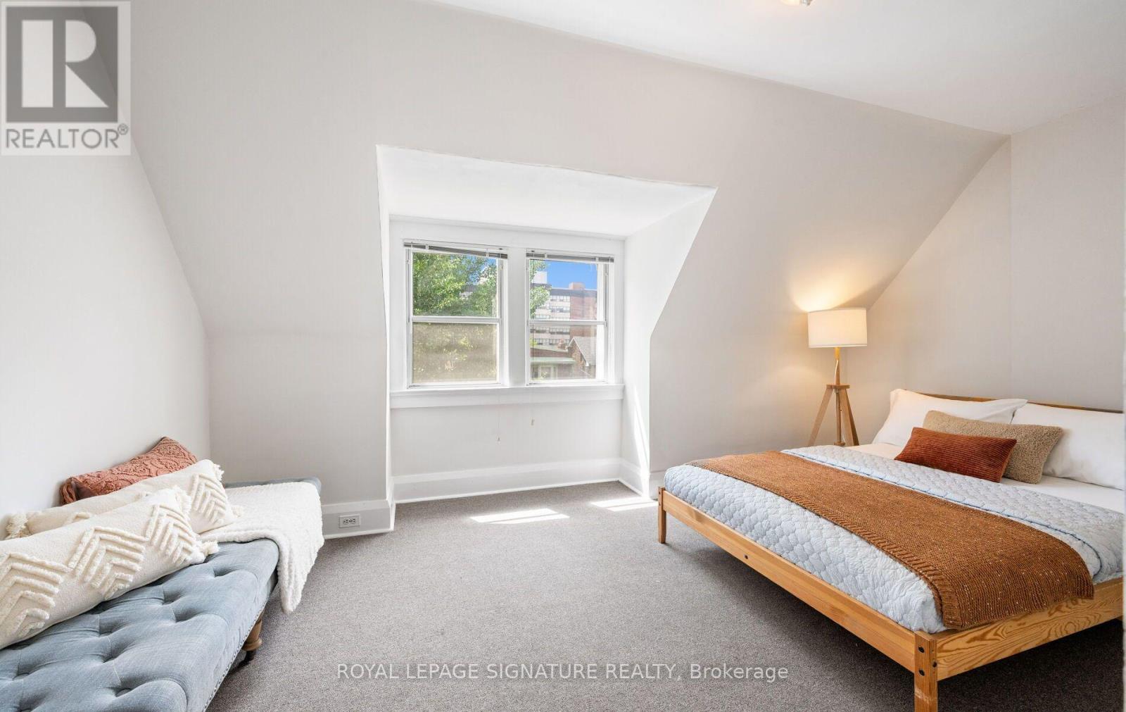 222 MELITA AVENUE - Image 27