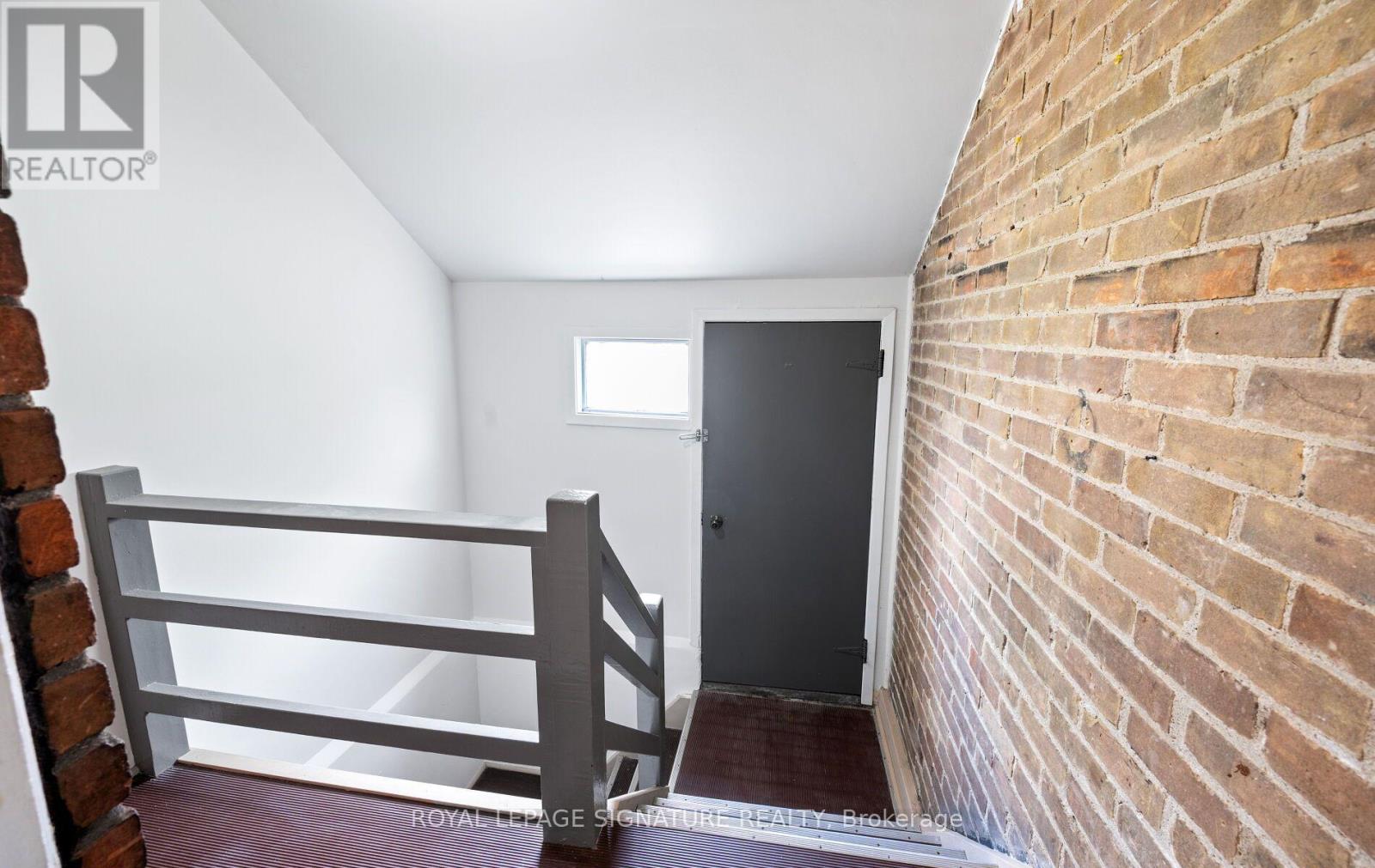 222 MELITA AVENUE - Image 32