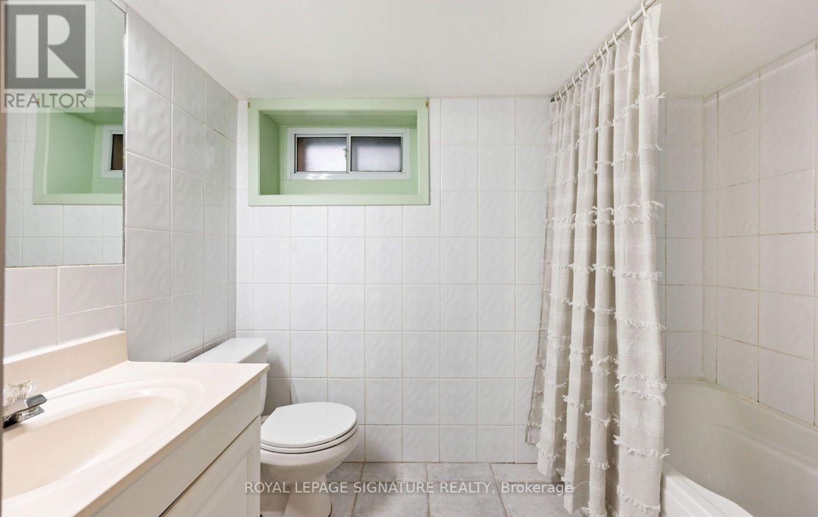222 MELITA AVENUE - Image 36