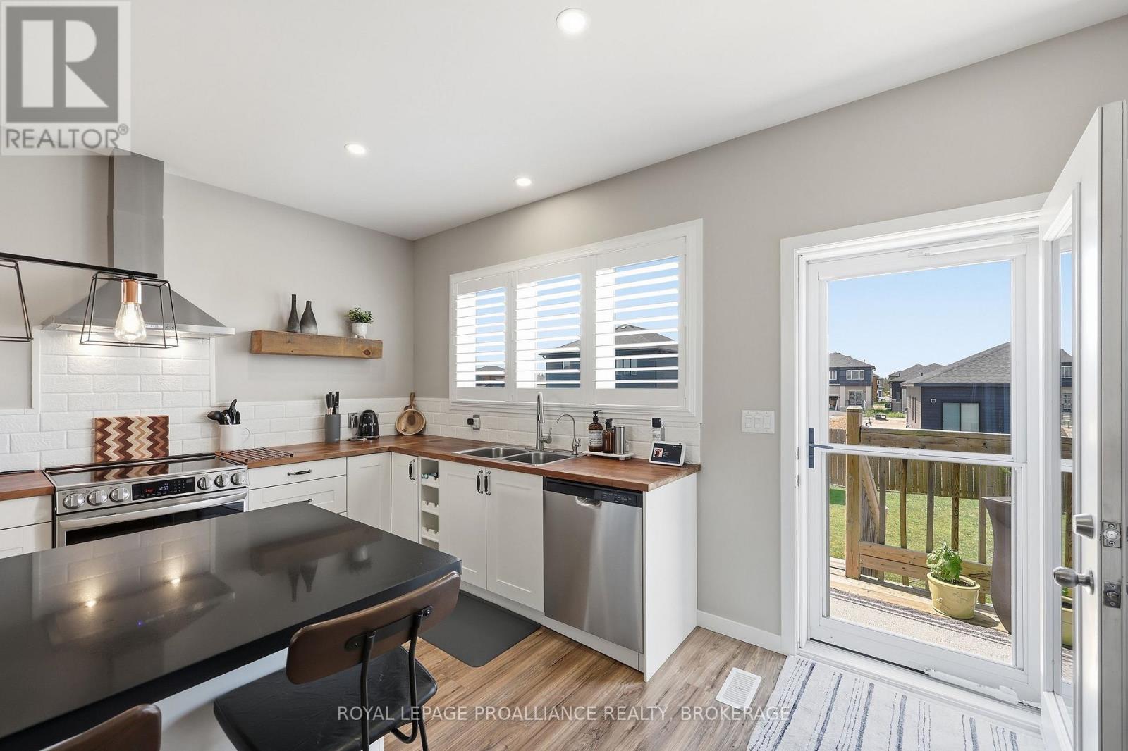 50 POTTER DRIVE - Image 26
