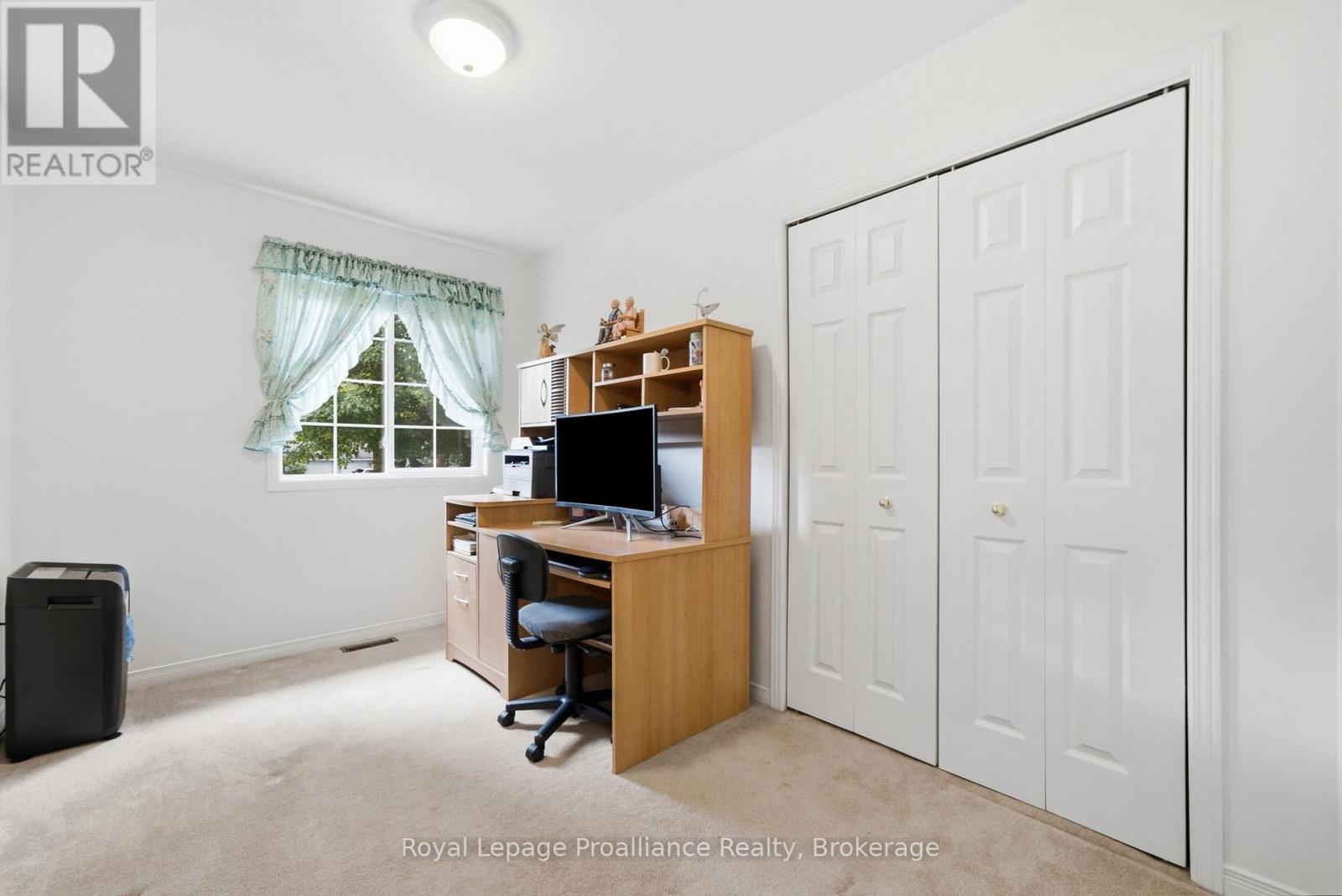 41 BAY STREET - 17