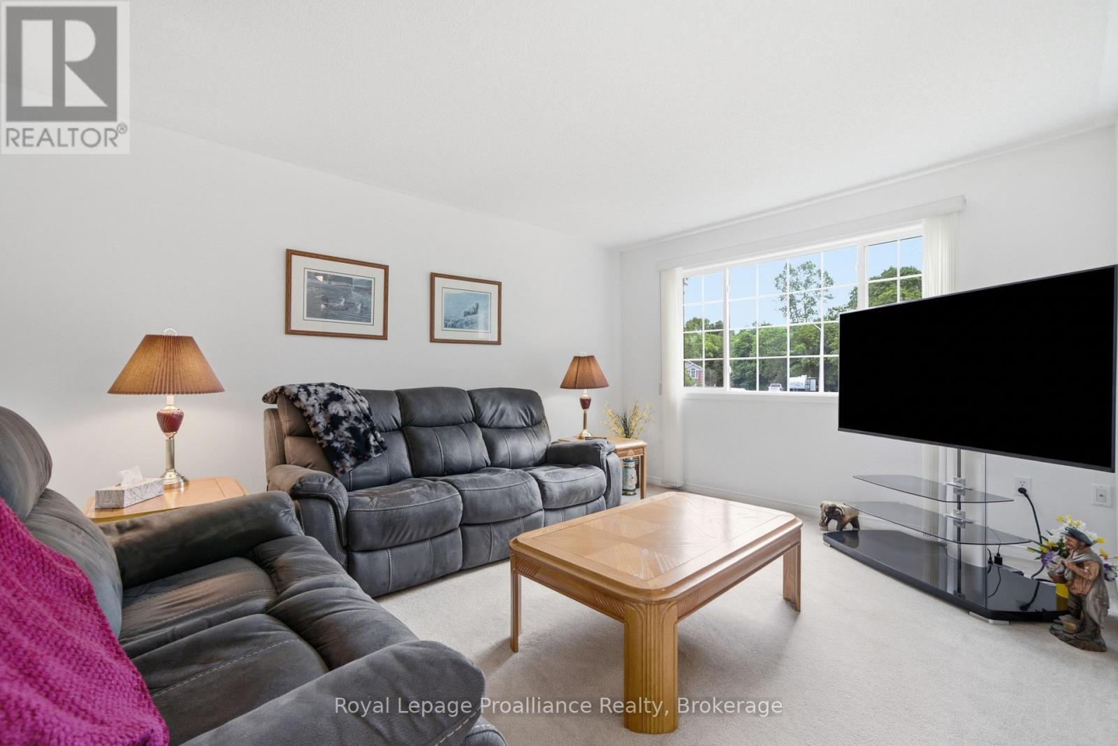 41 BAY STREET - 9